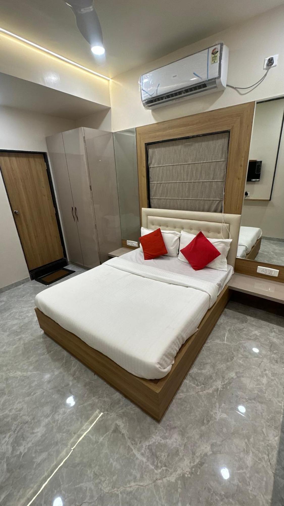 Soho House By Jayshrea Hotel Chandrapur Ngoại thất bức ảnh