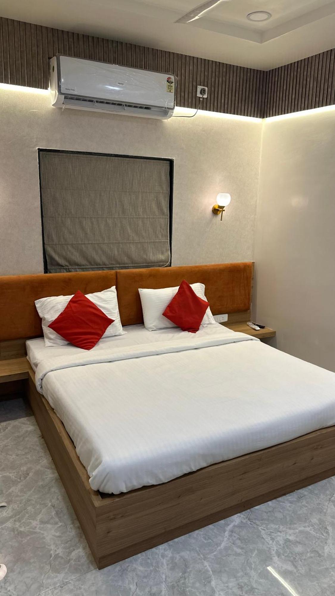 Soho House By Jayshrea Hotel Chandrapur Ngoại thất bức ảnh